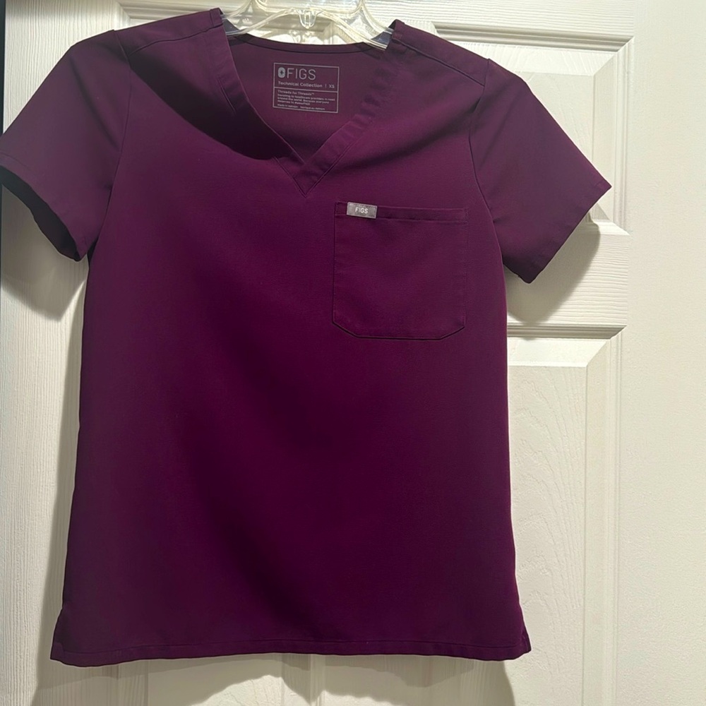 Figs Deep Purple Scrub Set